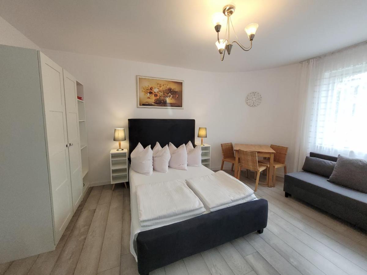 Iwona Pokoje Apartamenty Karwia Exterior foto